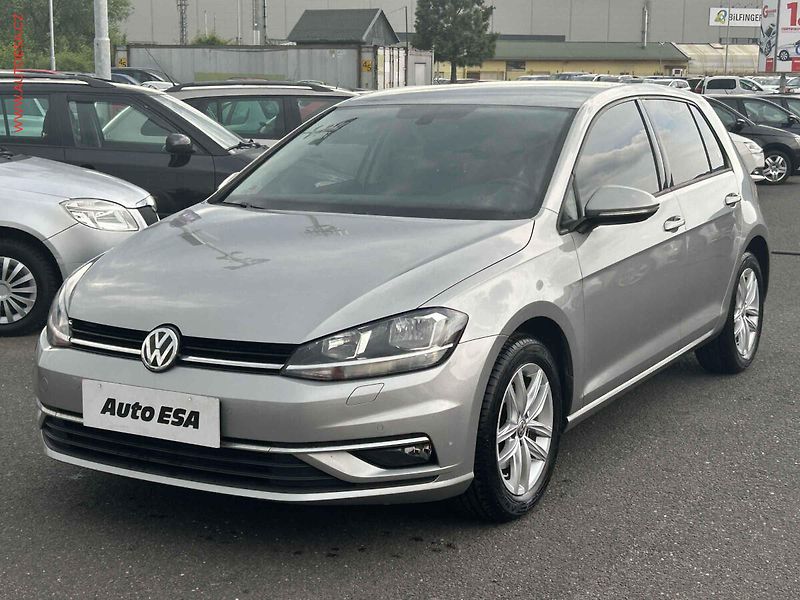 Volkswagen Golf (2018) 1.5 TSi, servis.kniha - fotka 3 z 18
