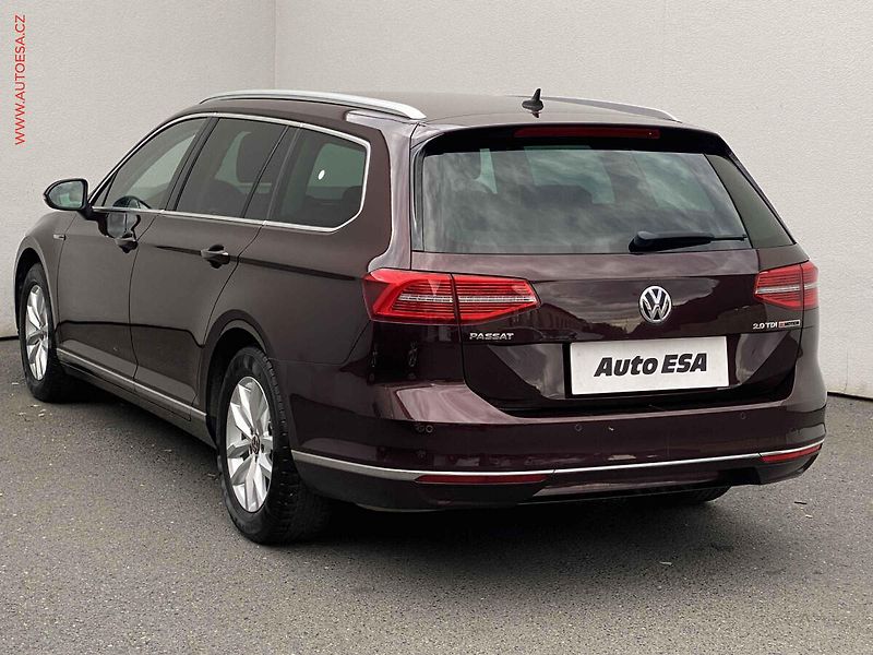 Volkswagen Passat (2016) 2.0 TDi 4x4, Highline, LED - fotka 6 z 17