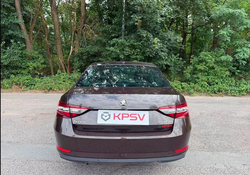 Škoda Superb (2016) - fotka 6 z 23