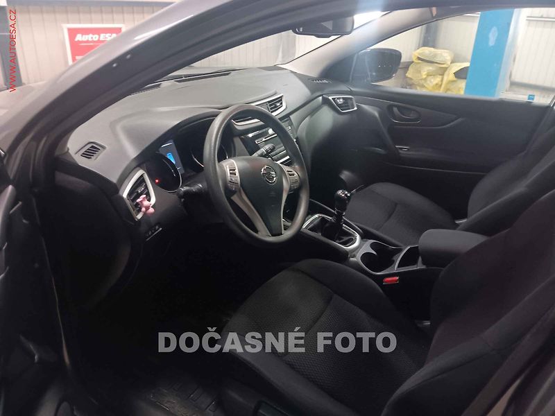 Nissan Qashqai (2016) 1.2DiG-T, ČR, servis.kniha - fotka 3 z 3