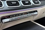 Mercedes-Benz GLE (2025) GLE 450d Coupe 4Matic AMG Line - náhled 41