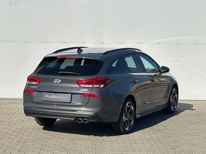 Hyundai i30 1.5 T-GDI MHEV DCT N-Line - fotka 2 z 27