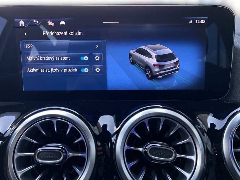 Mercedes-Benz GLA (2025) 180 d - fotka 22 z 28