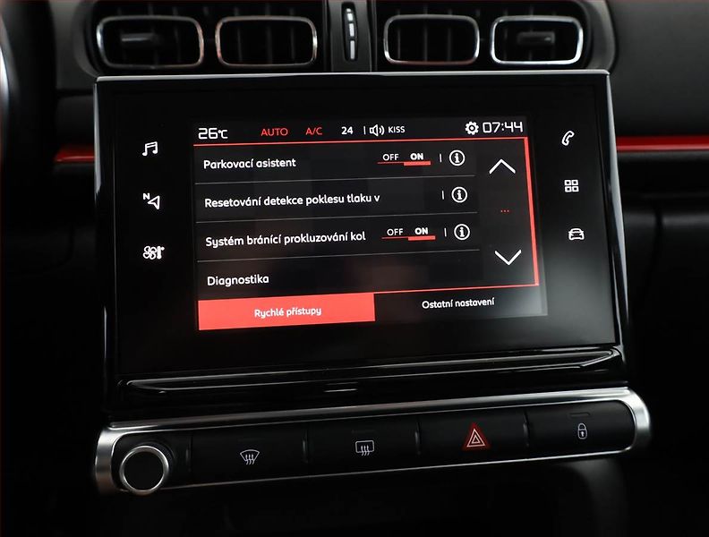 Citroën C3 (2018) 1.2 PureTech, ČR,1.maj - fotka 13 z 16