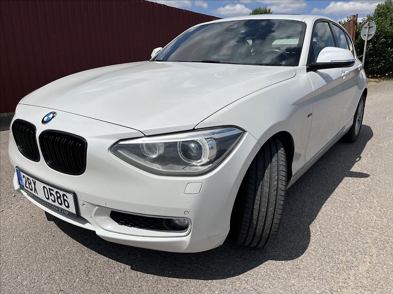 BMW Řada 1 2,0 120d AUTOMAT HARMAN NAVI - fotka 40 z 44