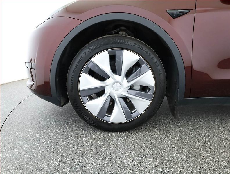 Tesla Model Y (2024) Long Range RWD 79kWh, SoH 92% - fotka 22 z 22