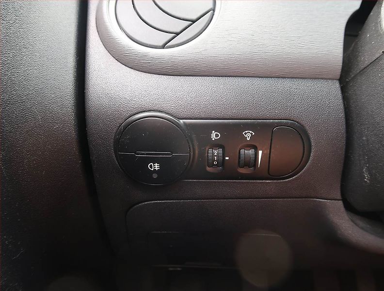 Hyundai i10 (2010) 1.1, jezdí výborně - fotka 14 z 15