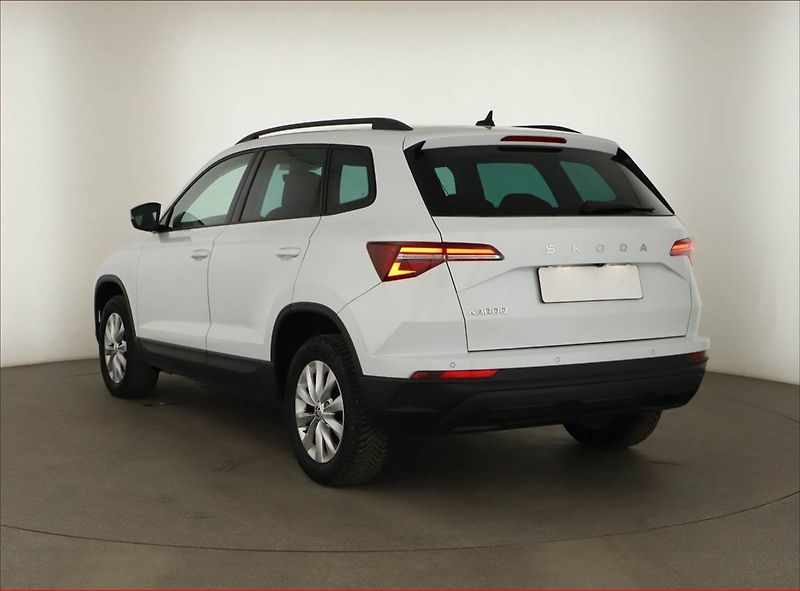 Škoda Karoq (2024) Fresh 1.5 TSI - fotka 4 z 20