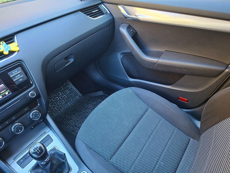 Škoda Octavia (2017) 1.6TDI 81kW -1.MAJITEL-DPH - fotka 11 z 25