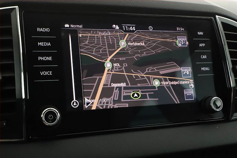 Škoda Karoq (2023) Style 2.0 TDI - fotka 17 z 20