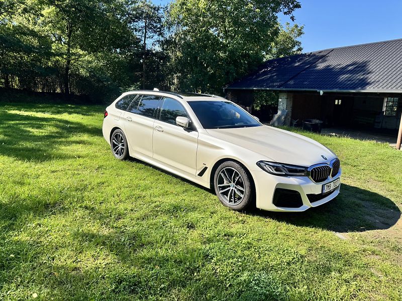 BMW Řada 5 (2022) BMW 530 xDrive M sport paket - fotka 3 z 6