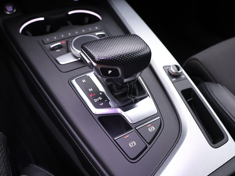 Audi A4 2,0 TDI 140kW Aut Quattro CZ - fotka 28 z 36