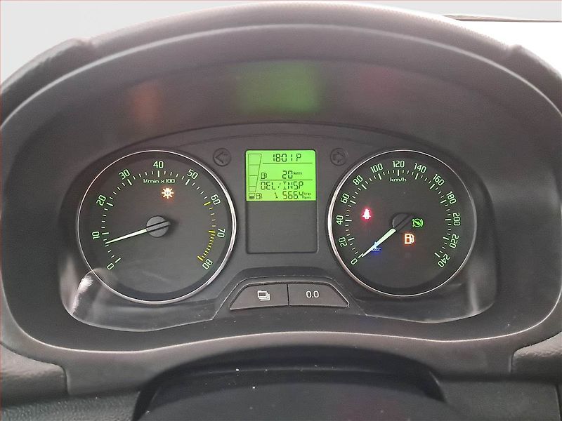 Škoda Roomster (2014) Scout 1.2 TSI, Automat - fotka 11 z 16