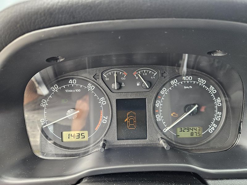 Škoda Octavia (2004) 2L BENZIN, SPLÁTKY  - fotka 15 z 22