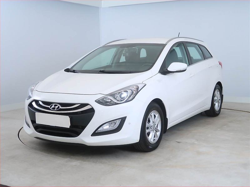 Hyundai i30 (2014) 1.6 CRDi, ČR,1.maj, Serv.kniha - fotka 2 z 16