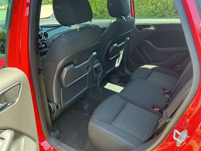 Mercedes-Benz Třídy B 180 BlueEFFICIE - fotka 20 z 21