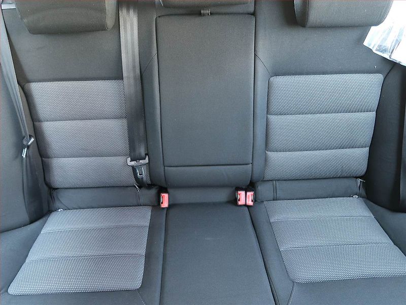 Škoda Octavia (2007) Ambiente 2.0 TDI, nová STK - fotka 10 z 16