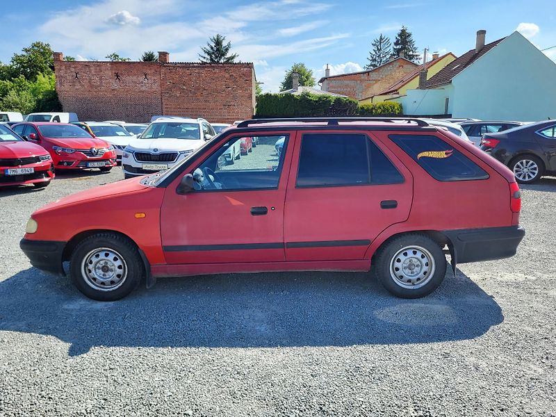Škoda Felicia Combi LX 1.6 MPI 55kW - fotka 2 z 28