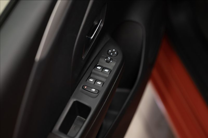 Opel Corsa (2019) 1,2 i KLIMA VÝHŘEV VOLANTU - fotka 14 z 27