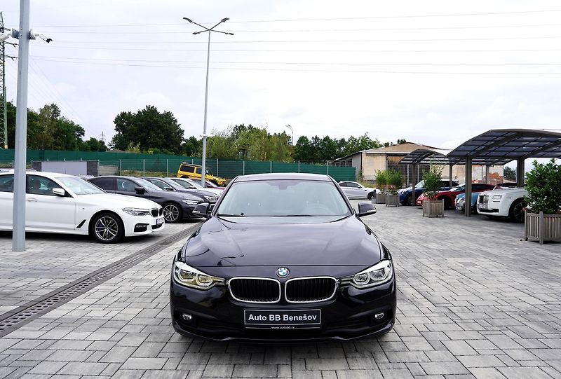BMW Řada 3 320d automat,EfficientDynamic - fotka 1 z 42