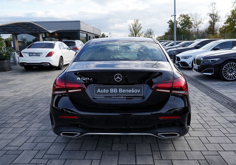 Mercedes-Benz Třídy A A 180d AMG/7AT/kůže/Designo/ČR - fotka 5 z 37