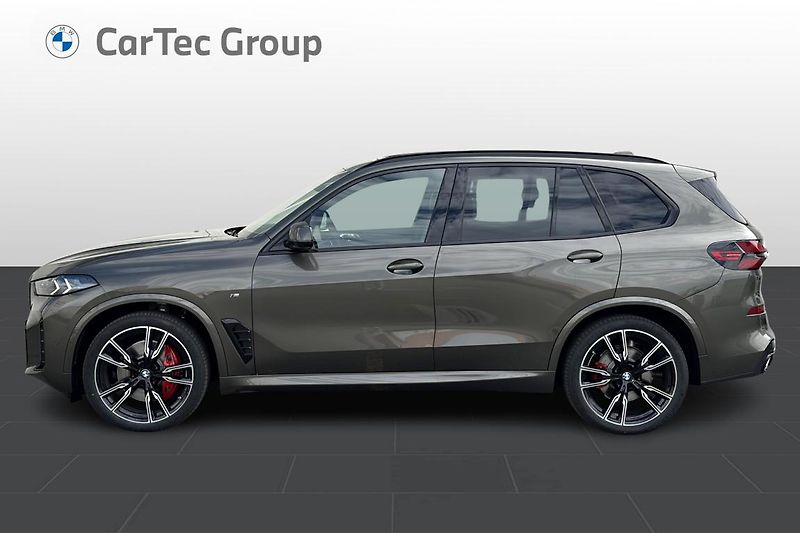 BMW X5 xDrive30d - fotka 3 z 10