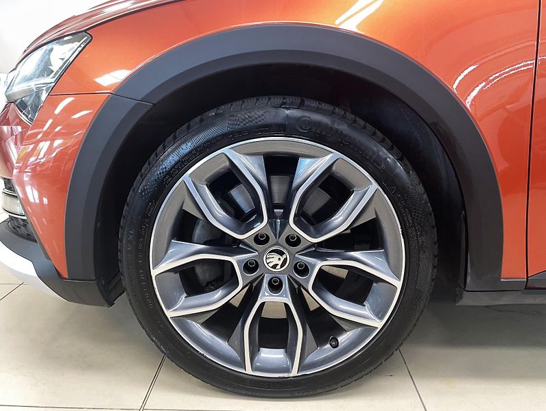 Škoda Superb 2.0 TSI, 200 kW, SCOUT, 4x4,ČR - fotka 33 z 40