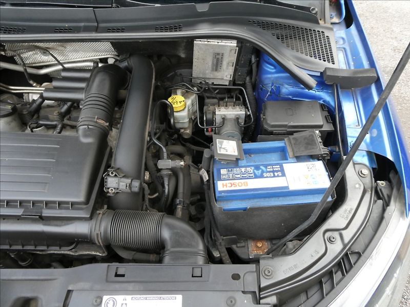 Škoda Fabia 1,2 TSi 2xkola,auto klima,temp - fotka 35 z 42