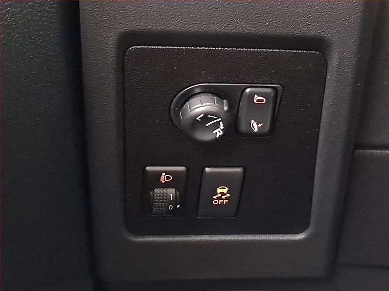Nissan Qashqai (2011) 2.0 dCi, Navi, Tempomat - fotka 18 z 20