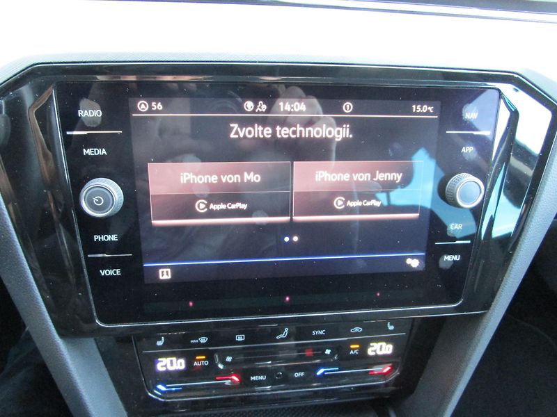 Volkswagen Passat Business Premium 2.0 TDI 110 k - fotka 17 z 21