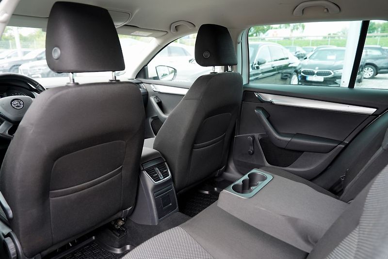 Škoda Octavia III  2.0TDi 135 kW DSG 4x4 ČR - fotka 15 z 41