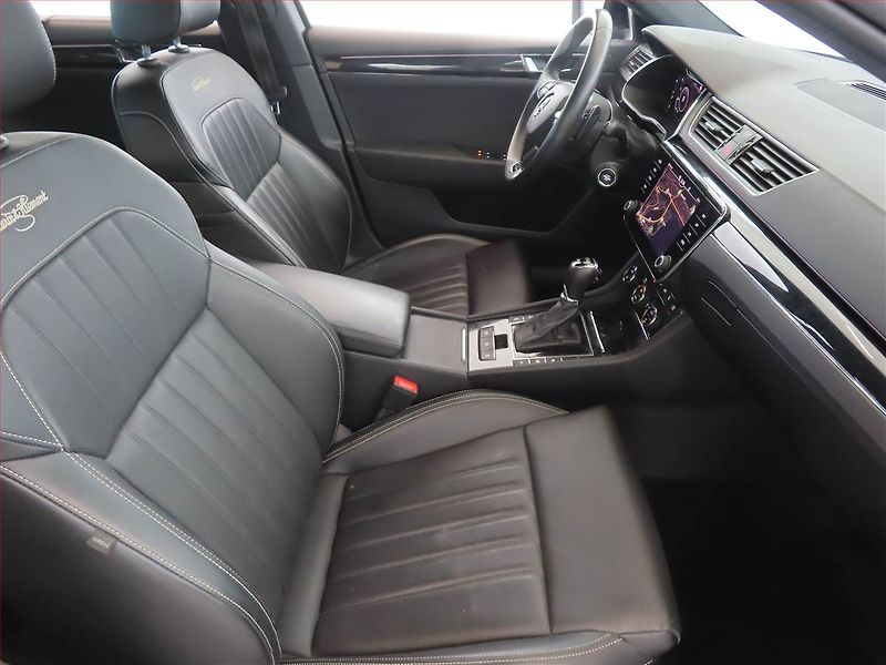 Škoda Superb (2021) Laurin&Klement 2.0 TDI - fotka 9 z 23