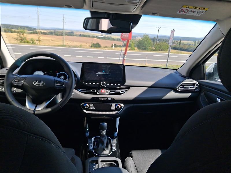Hyundai i30 (2026) 1,6   TGDI DCT STYLE - fotka 7 z 13