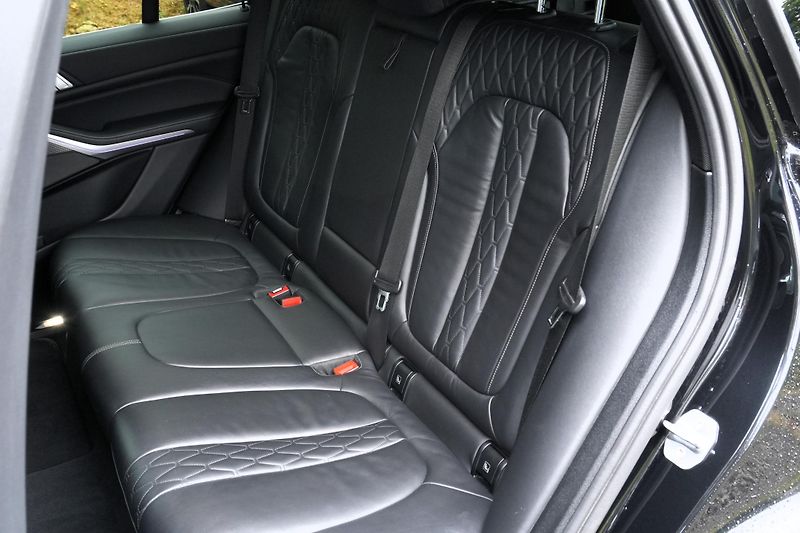 BMW X5 45e, ČR, H/K, Ventilace, Tažné - fotka 36 z 43