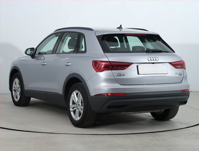Audi Q3 (2019) 40 TFSI - fotka 4 z 25
