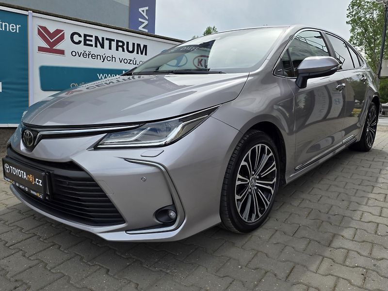 Toyota Corolla 1.6-NÍZKÉ KM-PRAVIDELNÝ SERVIS - fotka 7 z 26