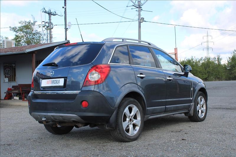 Opel Antara 2,0 CDTi  4 x 4, TAŽNÉ - fotka 5 z 23