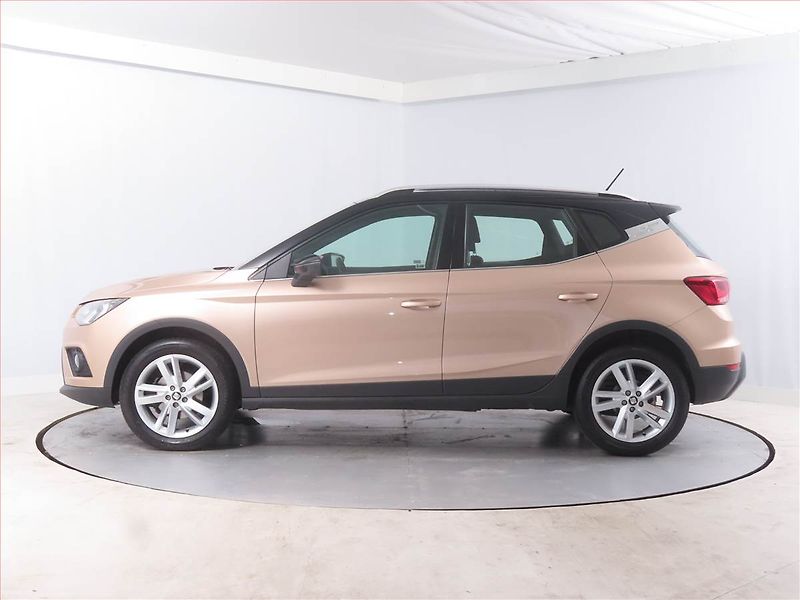 Seat Arona (2018) 1.0 TSI, Tempomat - fotka 3 z 15