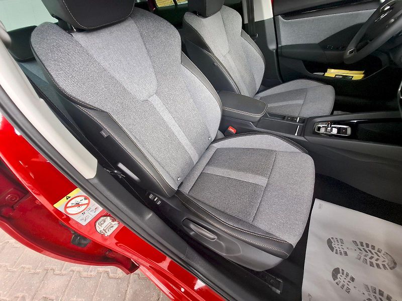 Škoda Octavia (2024) Combi STYLE TD 110/2.0 A7F - fotka 32 z 44