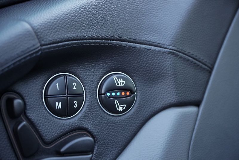Mercedes-Benz SL 500 V8 - fotka 21 z 36