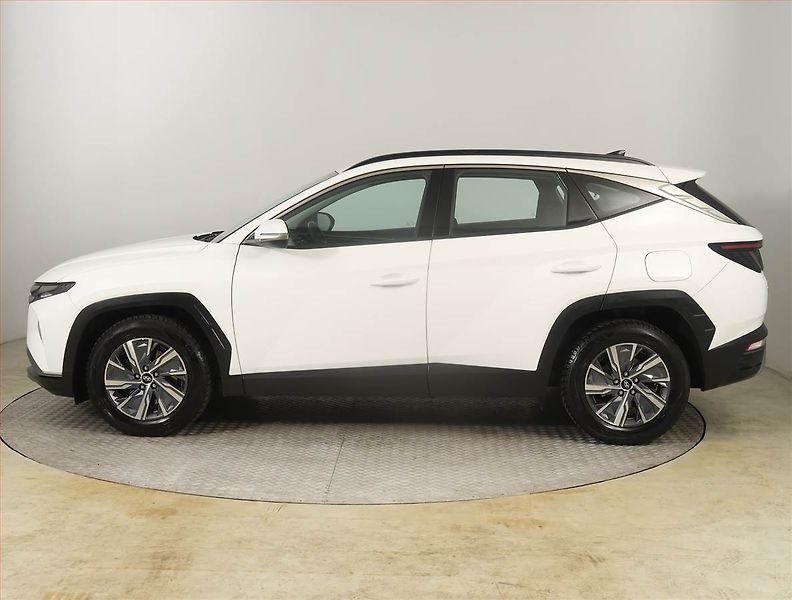 Hyundai Tucson (2022) 1.6 T-GDI - fotka 3 z 21