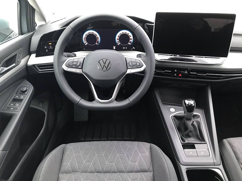 Volkswagen Golf (2026) People 6G 1,5TSI - fotka 6 z 7
