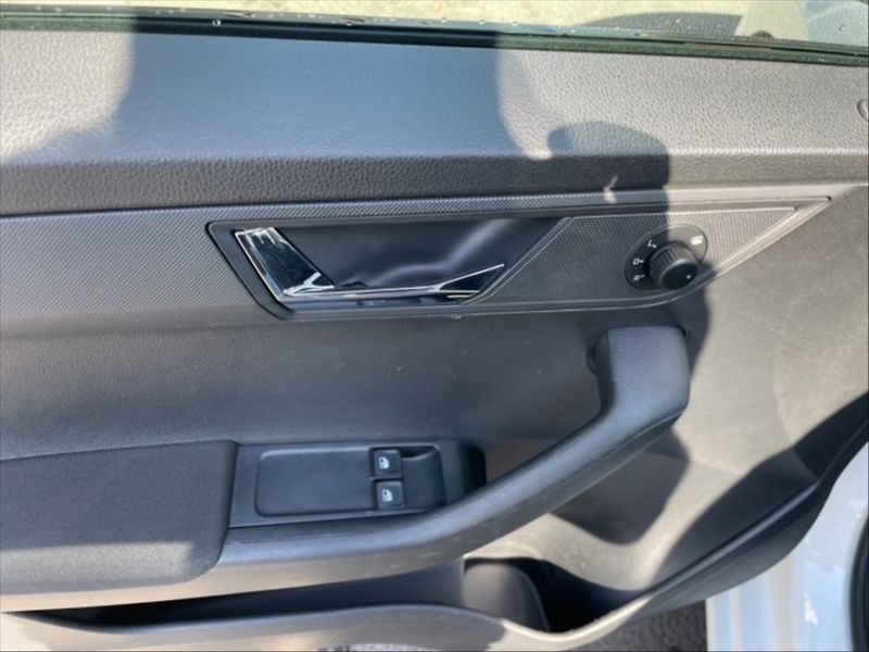 Škoda Fabia 1,0 TSI Ambition - fotka 11 z 11