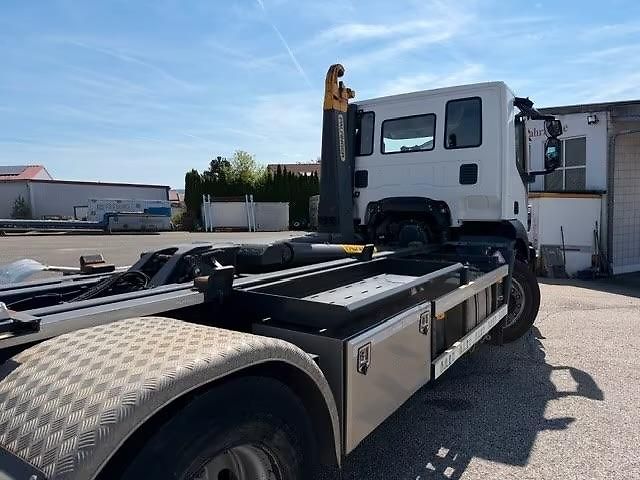 Iveco Ostatní AD190S31 4x2 hákový natah. - fotka 21 z 23