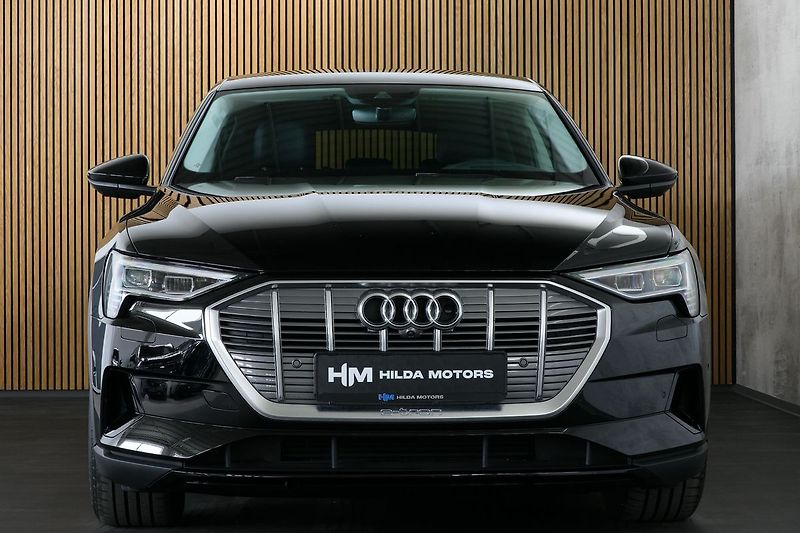 Audi e-tron 55 300kW Tažné HUD NightVision - fotka 7 z 50