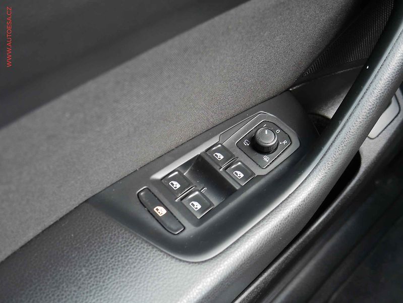Volkswagen Passat (2017) 1.4 TSi, Comfortline, DSG - fotka 11 z 20