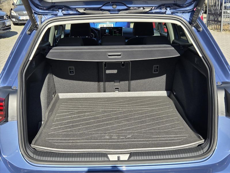 Volkswagen Golf 2,0 TDi 110kW DSG Tov.záruka Č - fotka 11 z 19