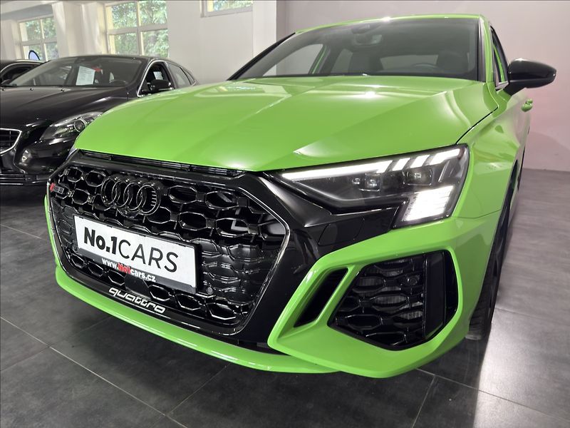 Audi RS 3 2,5   TFSI B&O 1.MAJ ČR DPH - fotka 38 z 46