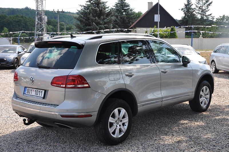 Volkswagen Touareg 3.0TDi 193kW 4x4 Automat - fotka 3 z 28