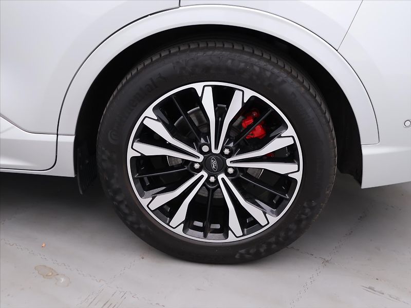 Ford Kuga 2,0 TDCi 140kW AWD ST Line X - fotka 28 z 35